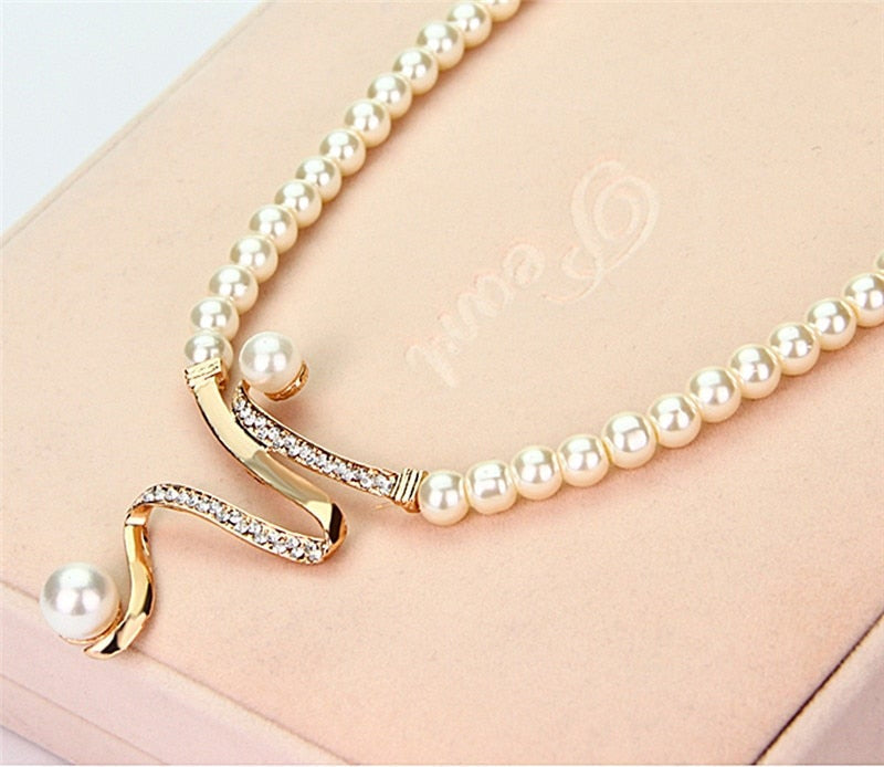 Natural Pearl Necklace + Earrings Set (BUY 1 GET 1 FREE)