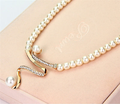 Natural Pearl Necklace + Earrings Set (BUY 1 GET 1 FREE)
