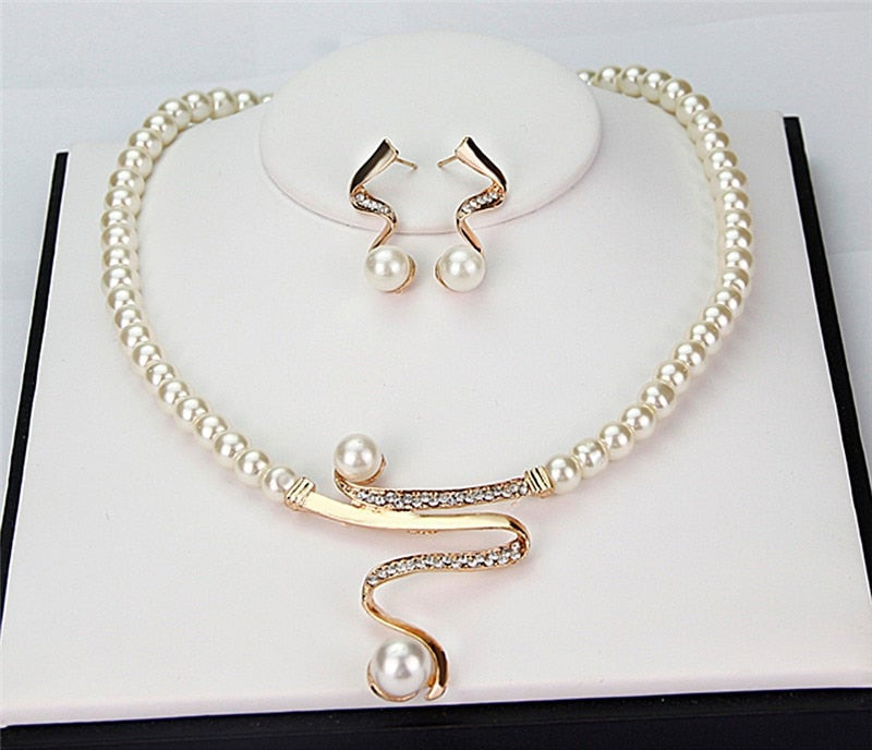 Natural Pearl Necklace + Earrings Set (BUY 1 GET 1 FREE)